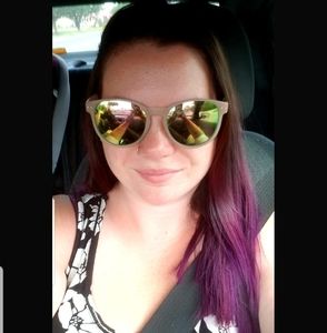 Meet your Posher, Jenna